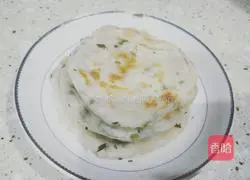 Illustration of how to make scallion pancakes 6