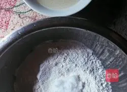 Illustration of how to make steamed buns 1