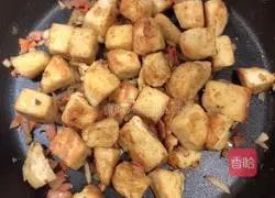 Illustration of how to make cumin and bacon fried steamed buns (improved version of cumin fried naan) 7