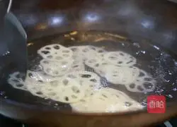 Spicy Jellyfish with Lotus Spicy Mustard Illustration of how to do it 1