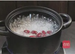 White Tremella Soup Recipe Illustration 3