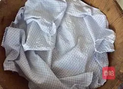 Illustration of making homemade tofu curd 8