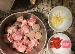 Clam and Luffa Soup (Summer Cantonese Soup) Recipe Illustration 2