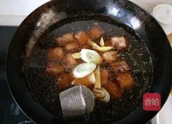 Illustration of how to make pork ribs stewed with sauerkraut 10