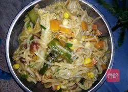 Illustration of how to make colorful braised noodles 10