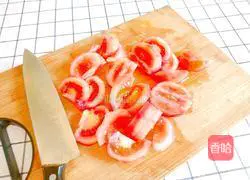 Mom's Tomato and Egg Soup Recipe Illustration 4