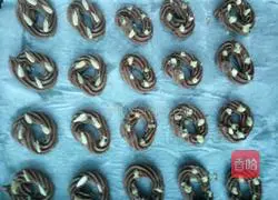 Illustration of how to make cocoa nut cookies 12