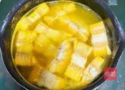  Illustration of how to make cod fillet in sour soup 3