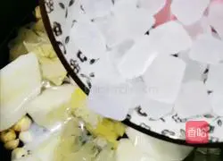 Illustration of how to make Tremella and Lotus Seed Soup 6