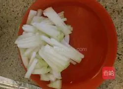 Winter Melon, Shrimp, Steak and Mushroom Soup Illustration 1