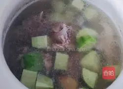 Illustration of how to cook radish and stick bones 5