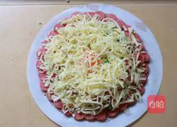 Illustration of how to make hand-made egg pizza 8