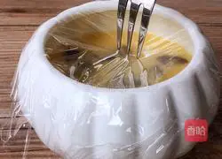 Illustration of how to make sea cucumber and egg custard 6