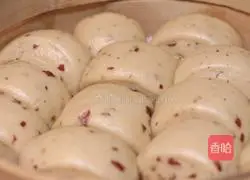 Illustration of how to make red date steamed buns 8