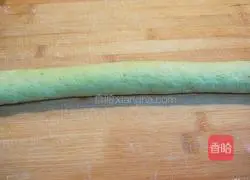 Xinwen Gourmet Spinach and Rose Pasta Recipe Illustration 4