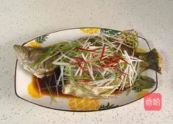 Illustration of how to make steamed mandarin fish 8