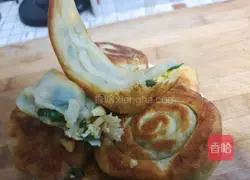 Illustration of how to make leek, egg and ham cake 13