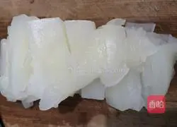 Illustration of how to make crucian carp vermicelli soup 10