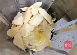 Illustration of how to make white fungus and sweet potato pulp 7