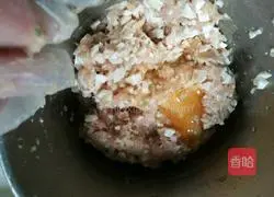 Illustration of how to make soup dumplings 14