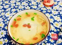 Illustration of how to make mushroom and egg patty soup 5