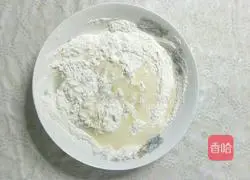 Illustration of how to make heart-shaped white steamed buns 2