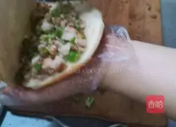 Illustration of Homemade Roujiamo Recipe 16