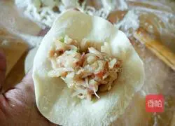 Illustration of how to make steamed dumplings stuffed with mandarin ducks and wheat ears 13