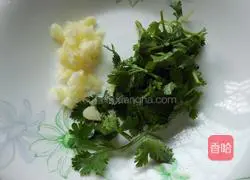 Illustration of how to make cold shredded chicken 10