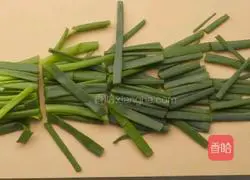 Illustration of how to make super delicious scallion noodles 1