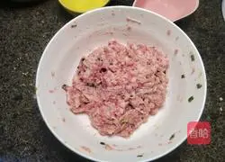 Illustration of homemade clear soup recipe 4