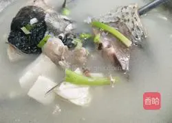 Simple crucian carp tofu soup recipe 5