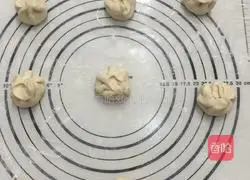 Fried steamed buns Practice illustration 11