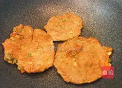 Illustration of how to make broccoli vermicelli pancakes 11