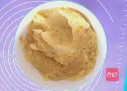 Illustration of how to make smiley potato pancakes 3