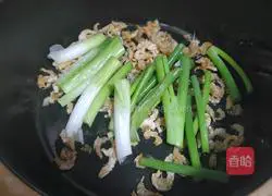 Seafood Mushroom and Tofu Soup Recipe Illustration 2