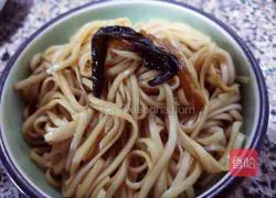 Illustration of how to make scallion noodles 3