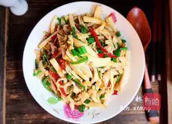 Illustration of how to stir-fry shredded pork with king oyster mushroom 20