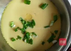 Illustration of how to make egg custard 8