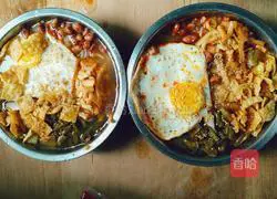 Illustration of how to make snail noodles and noodles 12