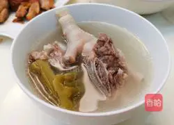 Bitter melon, chicken feet and pork ribs soup recipe 6