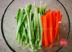 Recipe for summer cool lemon shredded chicken 7