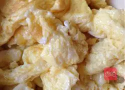 Illustration of how to make king oyster mushrooms in oyster sauce 2