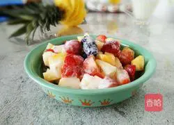 Illustration of how to make a slimming fruit salad 7