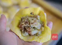 Illustration of how to make pumpkin buns 9