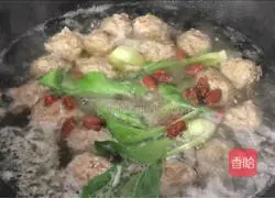 Illustration of how to boil steamed dumplings 10