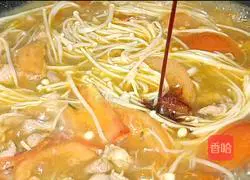 Enoki Mushroom Tomato Sliced Soup Recipe Illustration 10