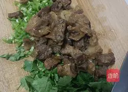 Illustration of how to make Roujiamo 17