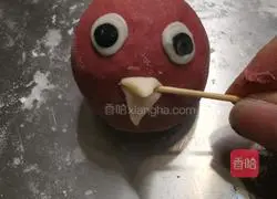 Illustration of how to make Angry Birds Bean Paste Buns 10