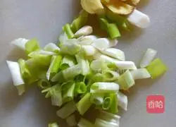 Illustration of how to make crucian carp tofu soup 2